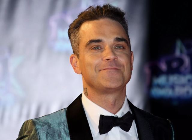 O Robbie Williams στη Μύκονο – Ο απόλυτος ποπ σταρ στο νησί των ανέμων