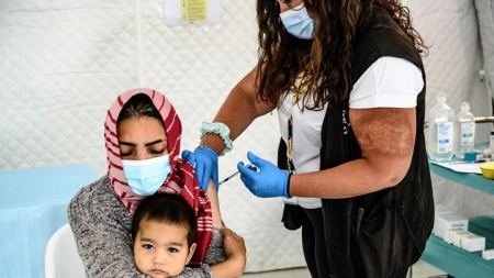 Ενημερωτική καμπάνια για την πρόσβαση προσφύγων και μεταναστών στον εμβολιασμό κατά του κορωνοϊού