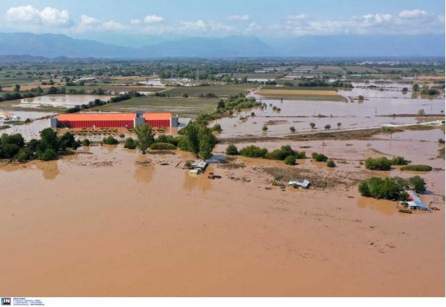Ιανός: Η απόλυτη καταστροφή στον θεσσαλικό κάμπο – Πάνω από 210.000 στρέμματα κάτω από το νερό