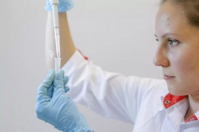 Βρετανία: Καλούν τις μειονότητες να γίνουν… “πειραματόζωα” των εμβολίων.