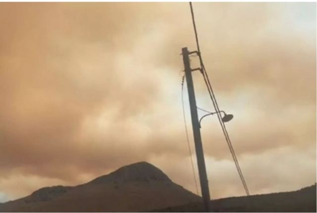 Λακωνία: Εκκενώνονται οικισμοί για τη μεγάλη δασική φωτιά! “Έσπασε” στα δύο το μέτωπο (Βίντεο)