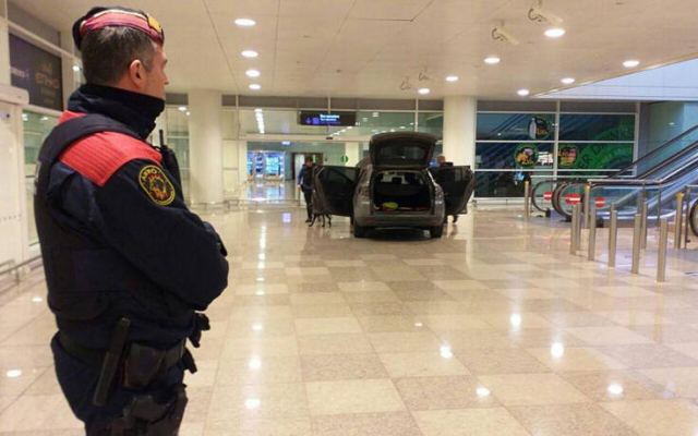 Εισβολή με αυτοκίνητο στο αεροδρόμιο της Βαρκελώνης: Δεν υπήρξε κανένας τραυματισμός