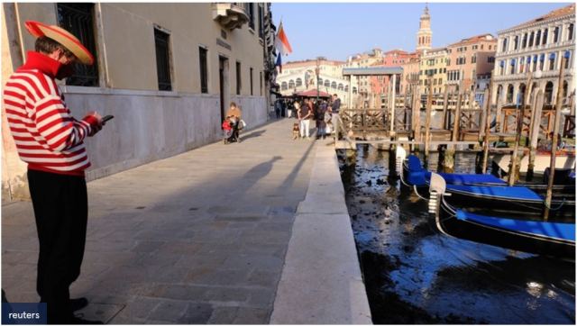 Απίστευτο κι όμως... ιταλικό: Στέρεψαν τα κανάλια της Βενετίας – Γόνδολες άραξαν λόγω άμπωτης