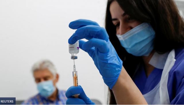 Εμβολιασμός: Ανοίγουν τα ραντεβού για τους πολίτες 65 - 69 ετών, ποιοι ακολουθούν