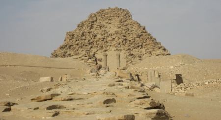 Πυραμίδα του Σαχούρε: Ανακαλύφθηκαν κρυμμένοι θάλαμοι - Ενθουσιασμός των αρχαιολόγων για τα ευρήματα