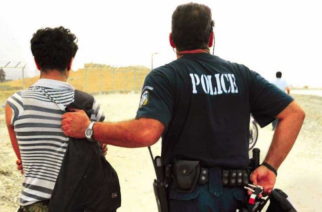 Με ένα σμπάρο… τέσσερις συλλήψεις για ληστεία στο Πυρί