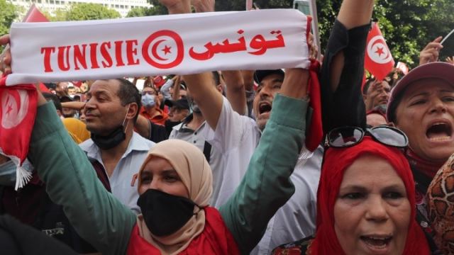 Τυνησία: Χιλιάδες άνθρωποι διαδήλωσαν κατά του προέδρου