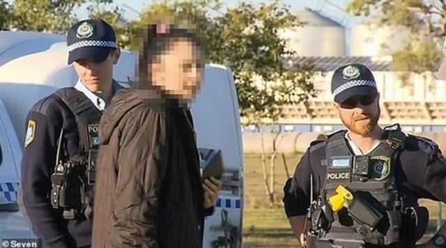 Άγρια δολοφονία στην Αυστραλία: 14χρονη έκοψε τον λαιμό της ξαδέρφης της - Χάραξε λέξεις στο σώμα της