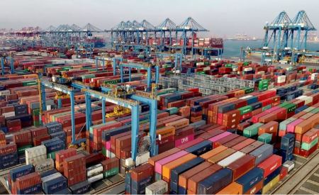 Κίνα: «Άγνωστο αντικείμενο» εμφανίστηκε πάνω από το λιμάνι του Τσινγκτάο
