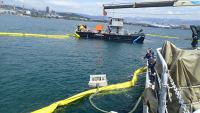Βυθίστηκε αγκυροβολημένο σκάφος - Προληπτικά πλωτό φράγμα του Λιμενικού