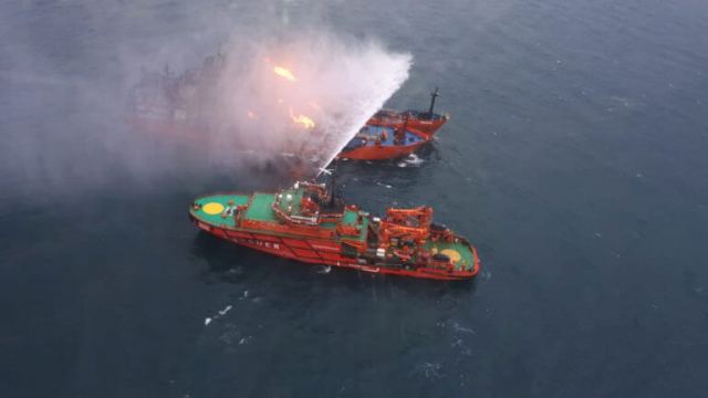 Τραγωδία στην Κριμαία: 20 ναυτικοί θεωρούνται νεκροί μετά την έκρηξη σε δύο πλοία