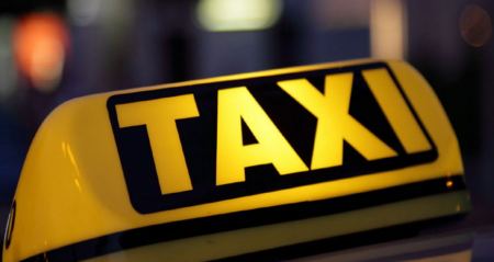 Πωλείται άδεια ταξί μαζί με αυτοκίνητο σε άριστη κατάσταση