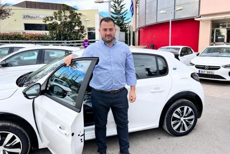 Η Περιφέρεια Στερεάς παρέλαβε 59 νέα οχήματα χαμηλής κατανάλωσης