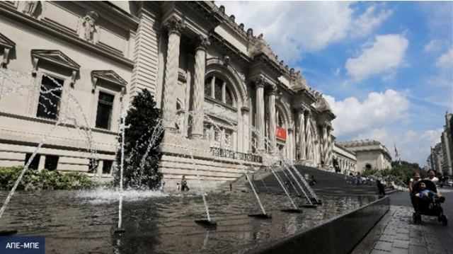Το Met της Νέας Υόρκης ανοίγει μετά από έξι μήνες lockdown λόγω κορωνοϊού