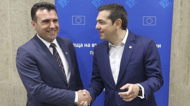 «Φωτιά» στο πολιτικό σκηνικό βάζει η συμφωνία για το Σκοπιανό