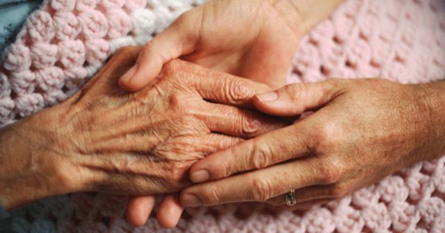 Ζητείται κυρία εσωτερική για φροντίδα ηλικιωμένου