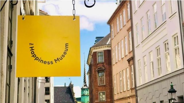 Το πρώτο μουσείο της… ευτυχίας σε ένα υπόγειο στο κέντρο της Κοπεγχάγης [Βίντεο]