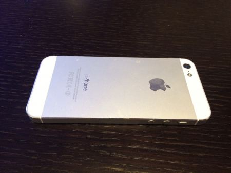 [ΠΟΥΛΗΘΗΚΕ] iPhone 5 σε άριστη κατάσταση