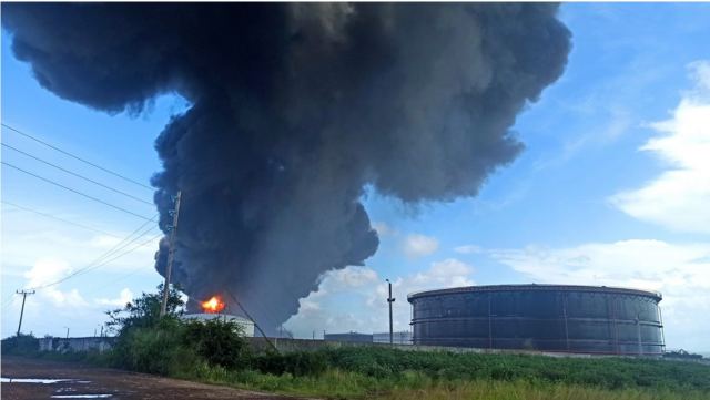 Κούβα: Δεκάδες αγνοούμενοι και τραυματίες από πυρκαγιά σε αποθήκες πετρελαίου