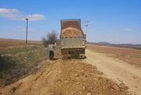 Στρώνονται οι αγροτικοί δρόμοι στη Βόρεια Εύβοια