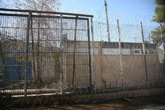 Κρατούμενοι Αυλώνα: Δεν υπάρχει βιασμός - Μερικές σφαλιάρες έφαγε