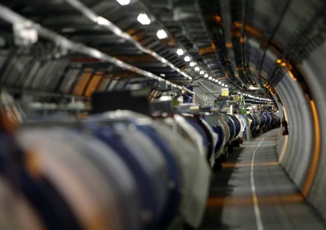 Νέο πείραμα από το CERN που αναζητά την σκοτεινή ύλη