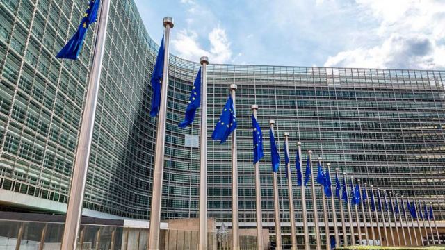 Έναρξη ενταξιακών διαπραγματεύσεων για Σκόπια και Αλβανία ζητά η ηγεσία της ΕΕ