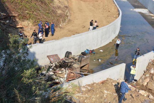 Ανείπωτη τραγωδία στην Τουρκία – Φορτηγό έπεσε σε αρδευτικό κανάλι, δεκάδες νεκροί