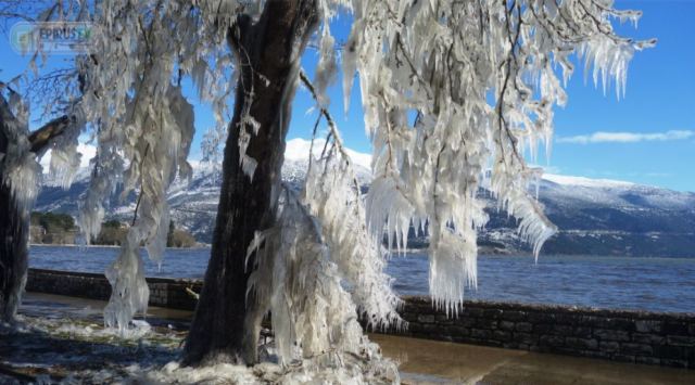 Μήδεια: Παγετός και γλυπτά της φύσης πλάι στην λίμνη των Ιωαννίνων