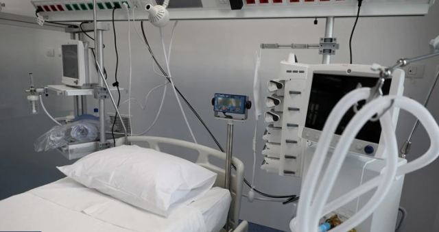Υπουργείο Υγείας: Δωρεάν οι ανασφάλιστοι και στα ιδιωτικά νοσοκομεία εφόσον χρειαστεί