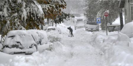 Βουλγαρία: Χάος στις μεταφορές και χιλιάδες νοικοκυριά χωρίς ρεύμα λόγω των έντονων χιονοπτώσεων [βίντεο]