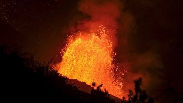Ισπανία-έκρηξη ηφαιστείου: Βοήθεια ύψους 10,5 εκατ. ευρώ στους πληγέντες