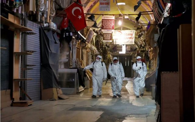 ‘’Θερίζει’’ και στην Τουρκία ο κορωνοϊός – 46 νέοι θάνατοι, συνολικά 214 οι νεκροί