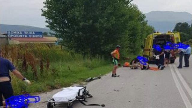 Τραγικό τροχαίο στην Πτολεμαΐδα - Οδηγός παρέσυρε ποδηλάτες - Δύο νεκροί