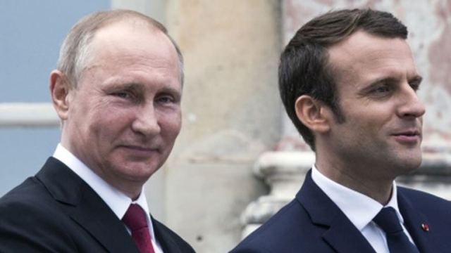 Ο Μακρόν υποδέχεται τον Πούτιν πριν από τη σύνοδο κορυφής της Ομάδας των 7