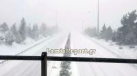 Χιονίζει ασταμάτητα στην εθνική οδό (ΒΙΝΤΕΟ - ΦΩΤΟ)