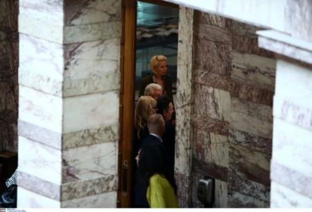 Βουλή: Συνελήφθη ο Κωνσταντίνος Φλώρος για τον ξυλοδαρμό του Βασίλη Γραμμένου