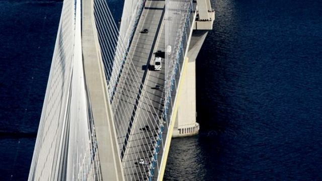ΕΛΑΣ: Κυκλοφοριακές ρυθμίσεις στη γέφυρα Ρίου - Αντιρρίου λόγω της φωτιάς στην Αιγιάλεια
