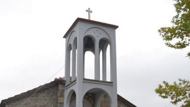 Φθιώτιδα: Ιερόσυλοι άφησαν την εκκλησία χωρίς καμπάνα