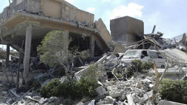 Συρία: 103 άμαχοι νεκροί από τους συρο-ρωσικούς βομβαρδισμούς