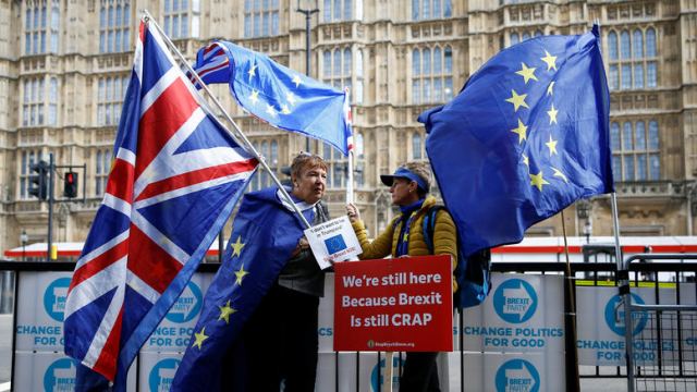 Μπλοκάρει το βορειοιρλανδικό DUP τη συμφωνία για το Brexit