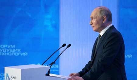 Ο Πούτιν ανακοίνωσε ότι Ρώσοι επιστήμονες είναι κοντά στη δημιουργία εμβολίου για τον καρκίνο