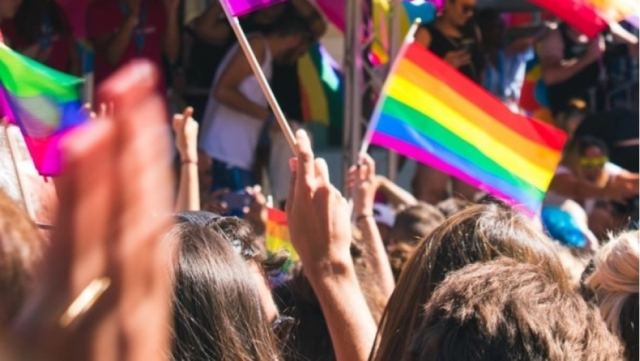 Θα κατάσχονται οι σημαίες της ΛΟΑΤΚΙ κοινότητας στα γήπεδα του Παγκοσμίου Κυπέλλου του Κατάρ
