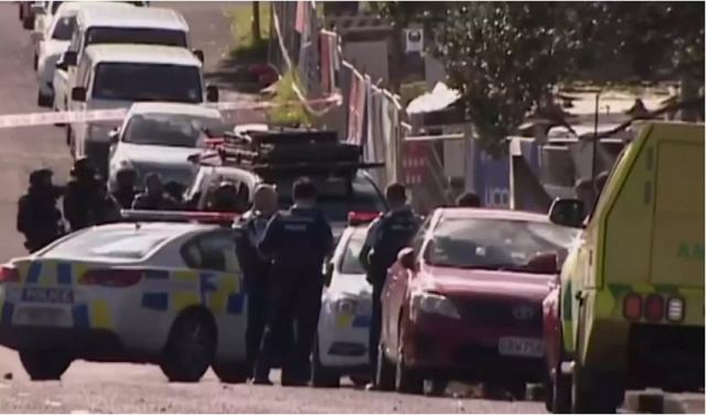 Αστυνομικοί σταμάτησαν αυτοκίνητο για έλεγχο ρουτίνας και τους “γάζωσαν” στις σφαίρες! Ένας νεκρός