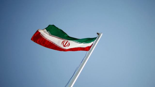Ανάληψη ευθύνης για το μακελειό σε παρέλαση στο Ιράν