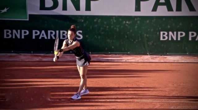 «Σίφουνας» η Σάκκαρη στο Roland Garros! Έκανε πλάκα στον πρώτο γύρο