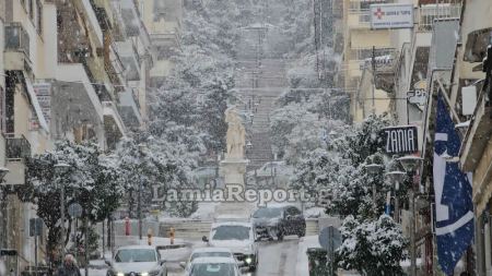 Το έστρωσε στη Λαμία - Στη μάχη με το χιονιά ο Δήμος - Δείτε εικόνες
