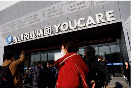 Θερίζει κόσμο ο κορωνοϊός στην Κίνα – Έγκριση χρήσης έκτακτης ανάγκης νέου φαρμάκου
