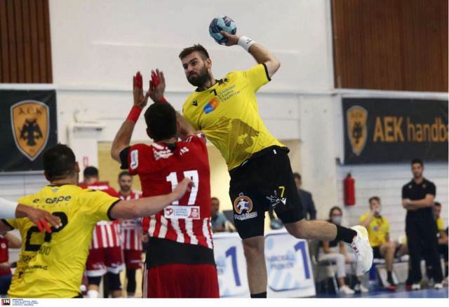 Κιτρινόμαυρο το ντέρμπι! Η ΑΕΚ νίκησε τον Ολυμπιακό και μπήκε με το... δεξί στην Handball Premier