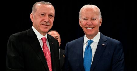 Ερντογάν: Πώς επιχείρησε «ηρωική έξοδο» στην αναβολή της συνάντησης με τον Μπάιντεν